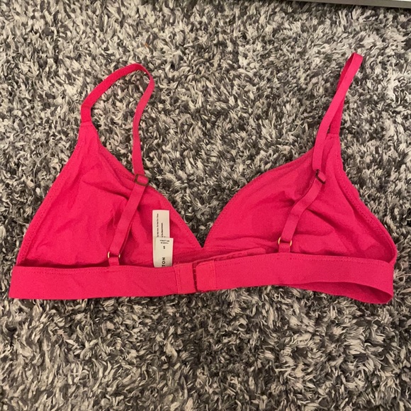 Babaton Triangle Bralette - Picture 2 of 4